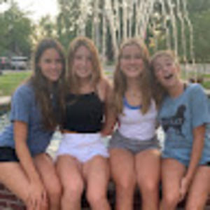 Meet your Posher, Elizabeth